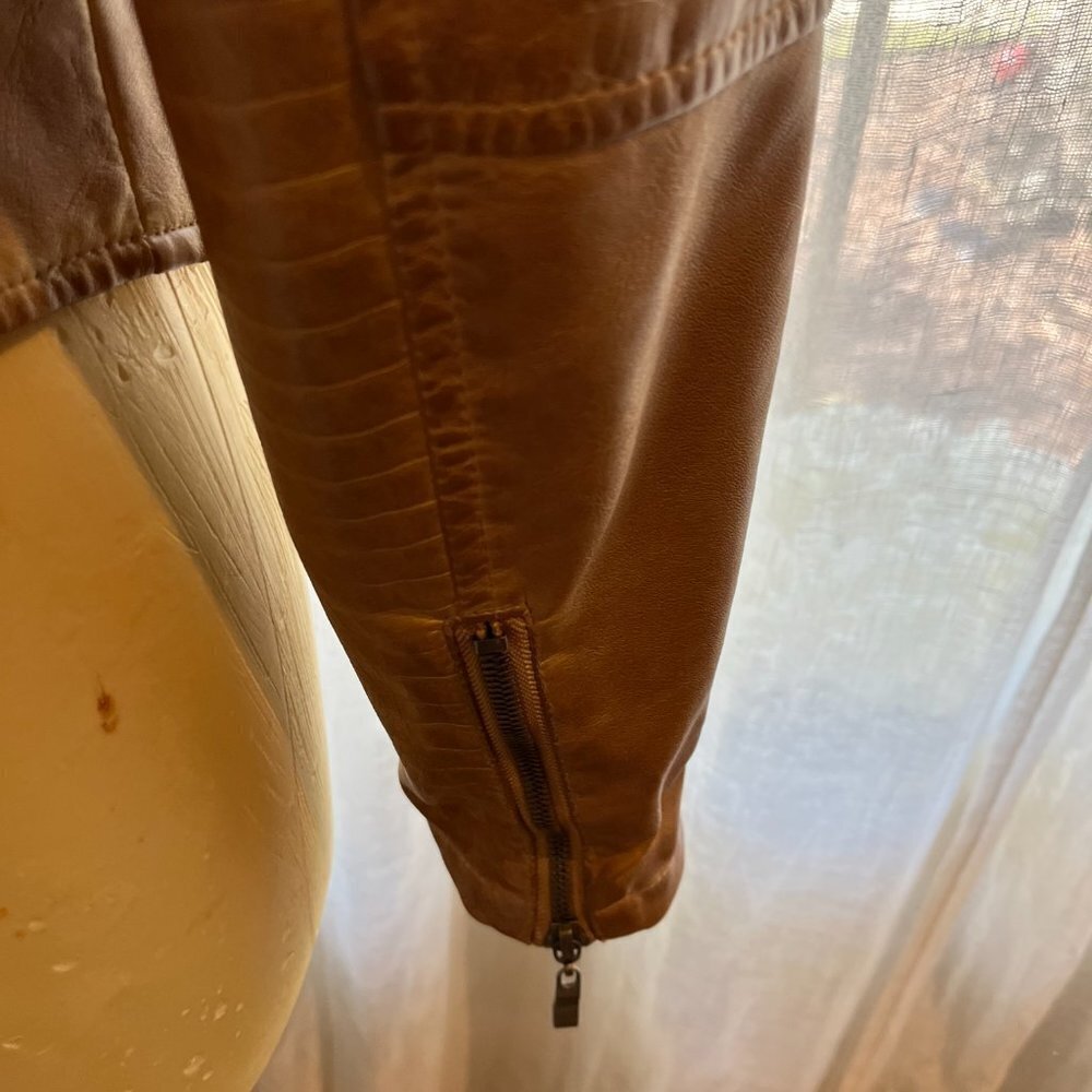 Womens Jacket - Picture 5 of 7